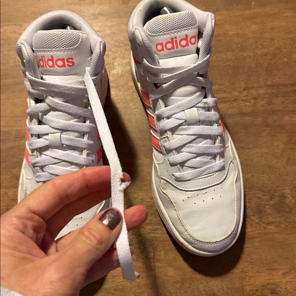 Adidas Women’s Hoops 3.0 Mid Cut Classic White Pink Gum Basketball Shoes Sz 7.5 - Picture 9 of 12